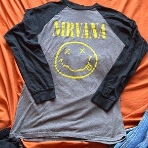 Nirvana tee
